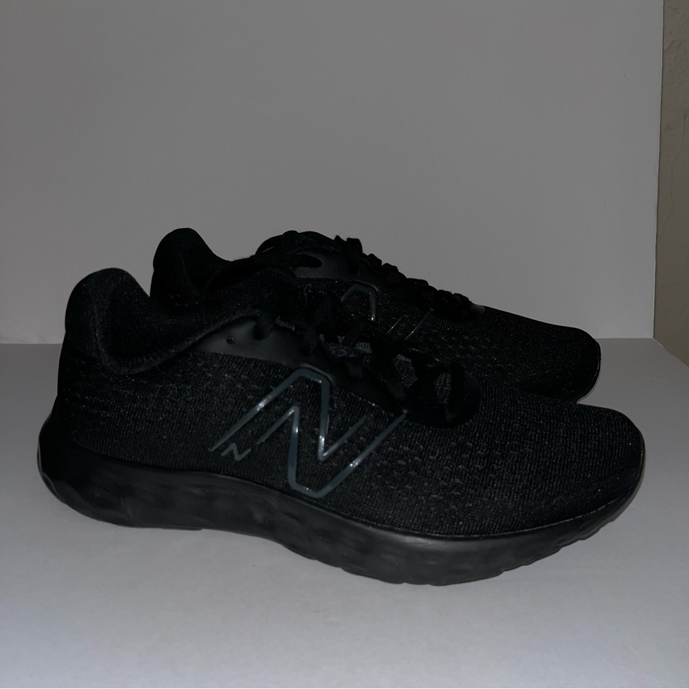 New balance - Picture 2 of 10